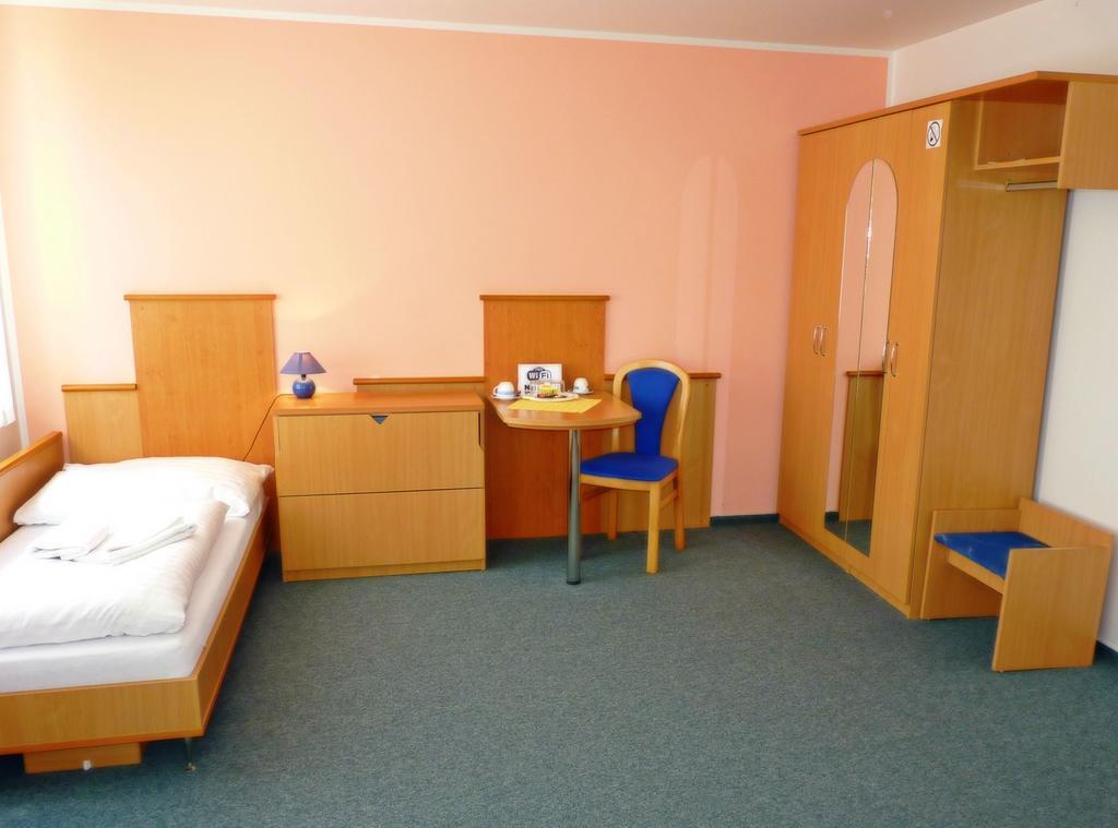 Garni G Hotel Žilina Pokoj fotografie